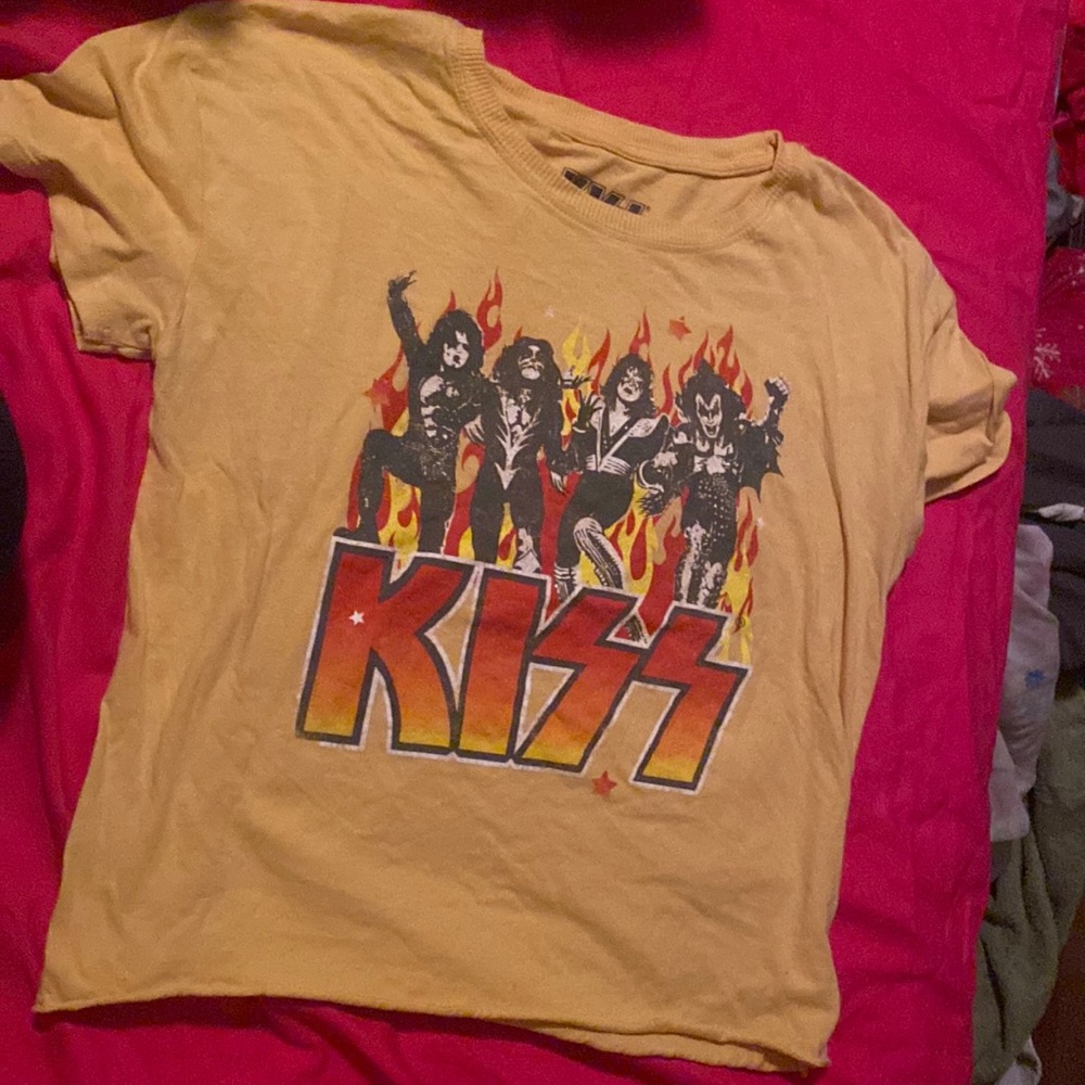 Yellow Kiss T-Shirt